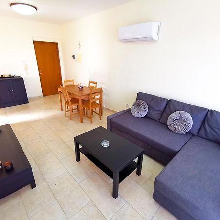 License To Chill Apartment لارنكا المظهر الخارجي الصورة
