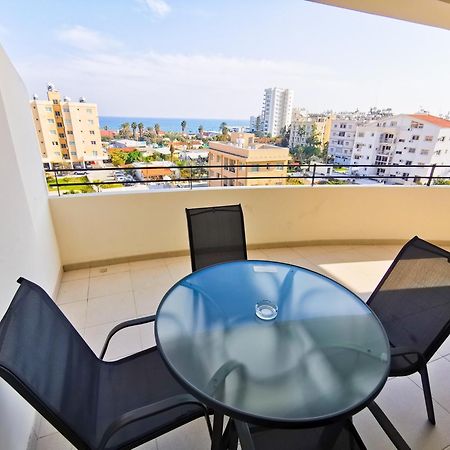 License To Chill Apartment لارنكا المظهر الخارجي الصورة