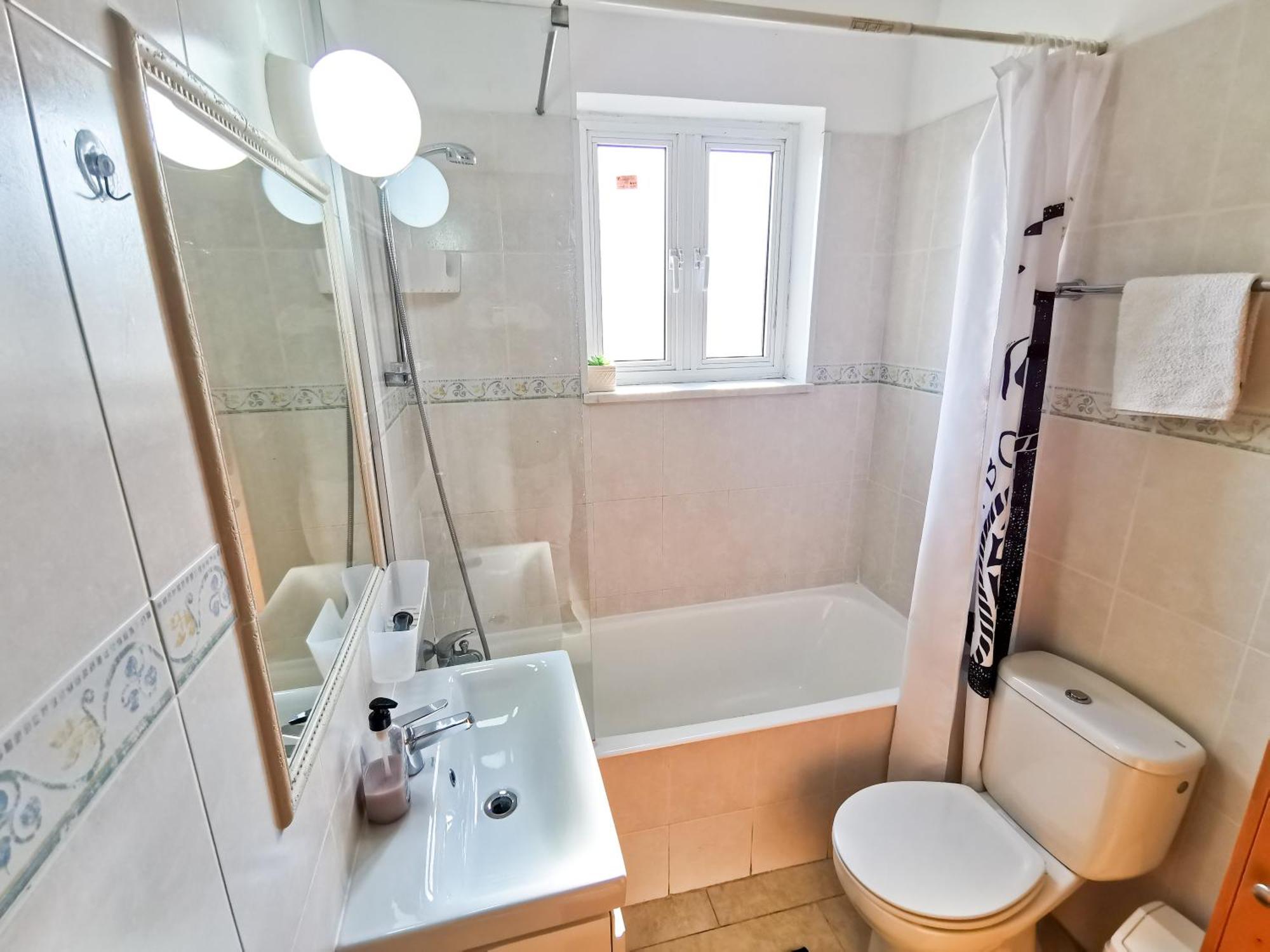 License To Chill Apartment لارنكا المظهر الخارجي الصورة